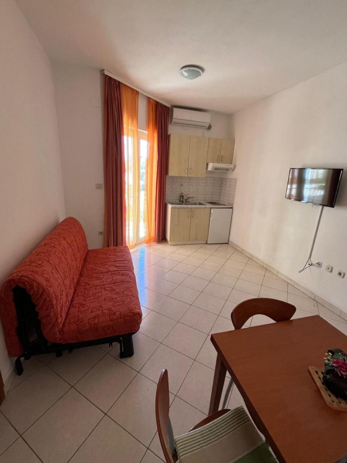 Apartmani Saldi Pakoštane Exterior foto