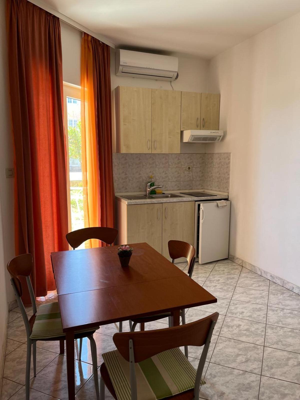 Apartmani Saldi Pakoštane Exterior foto