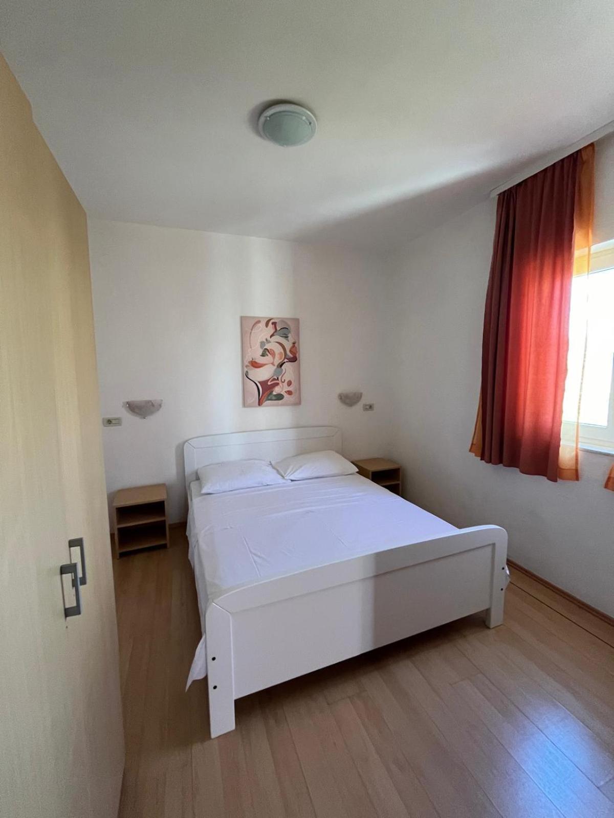 Apartmani Saldi Pakoštane Exterior foto