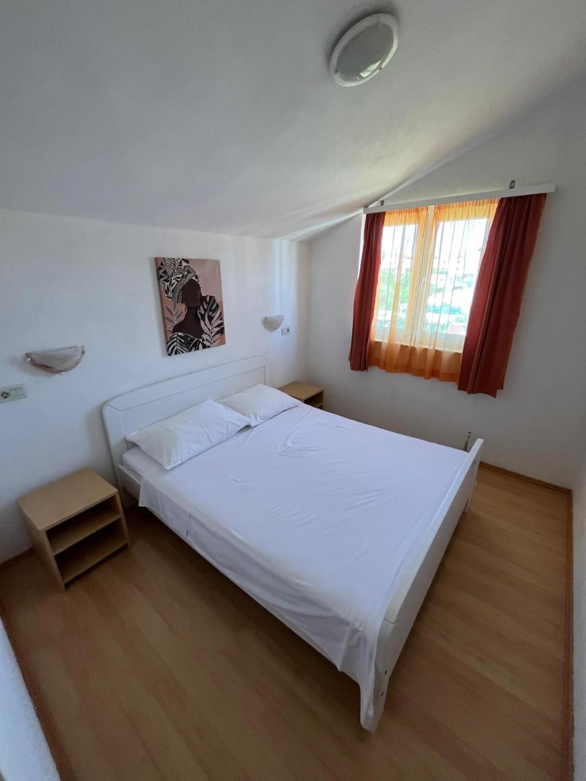 Apartmani Saldi Pakoštane Exterior foto